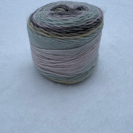 Meadow Fog – Studio Gradient Yarn · Winter Quartz Collection
