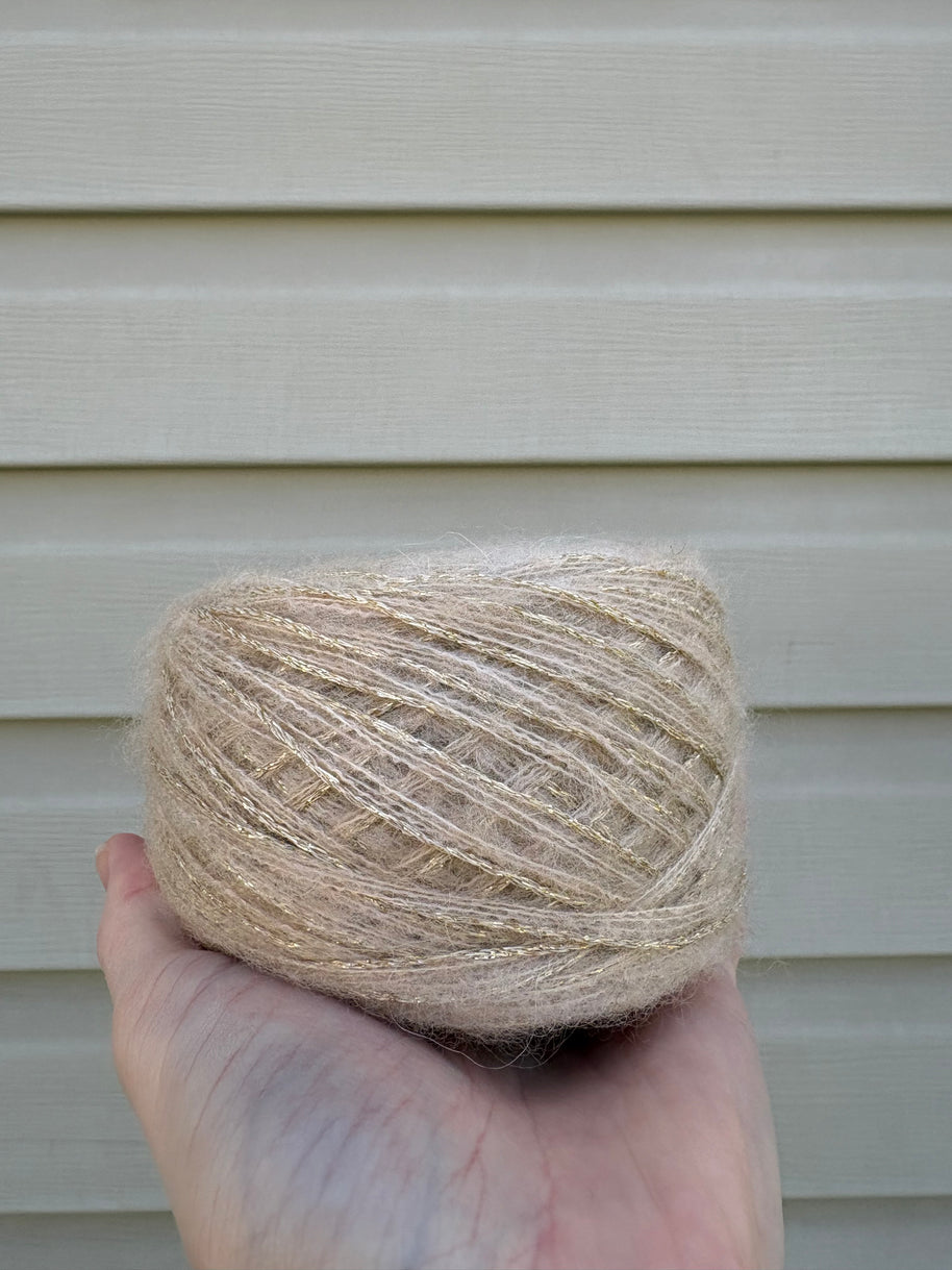 Champagne Veil - Studio Yarn · Glimmer Series
