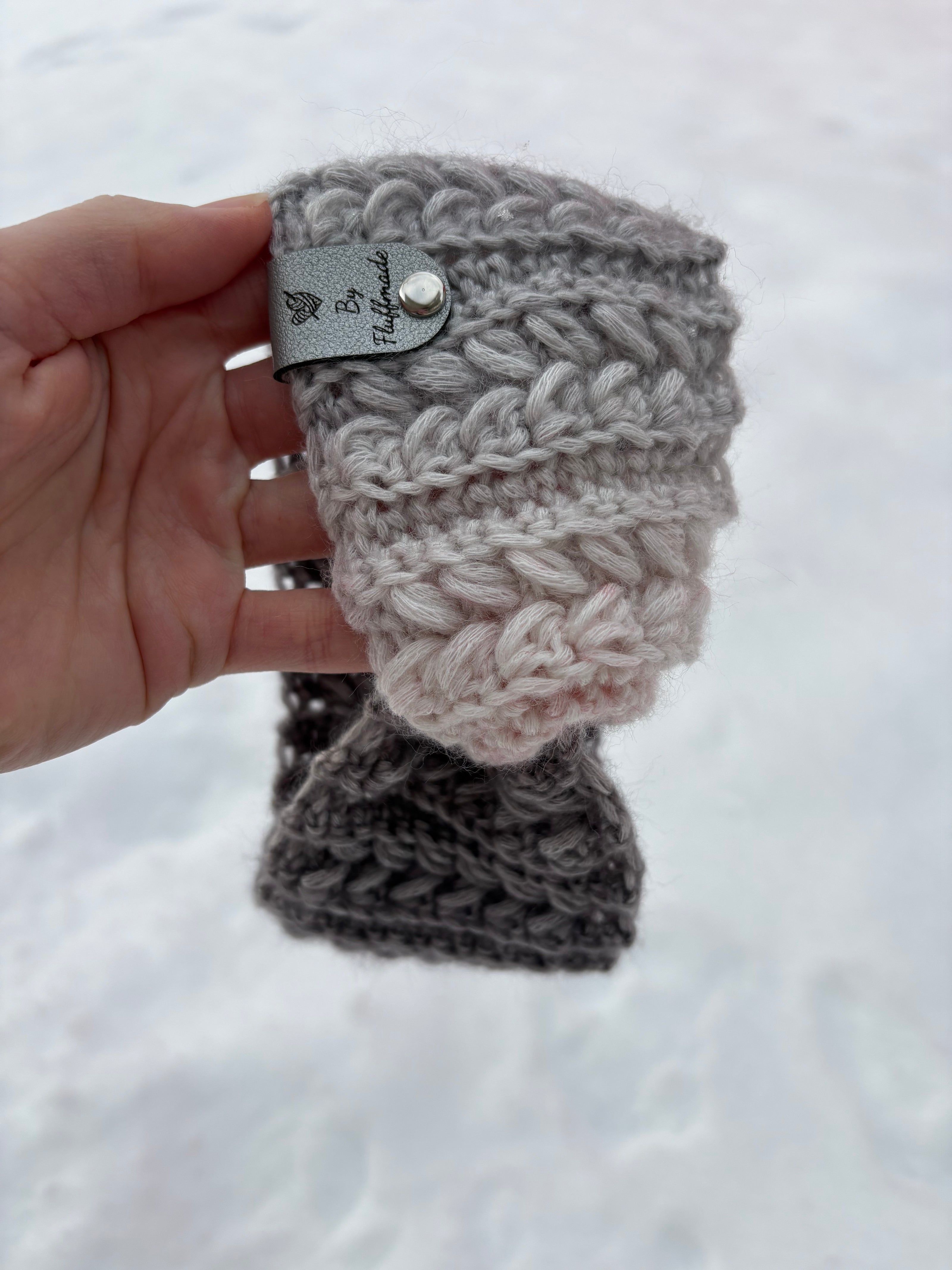 Grey ombré crochet headband with leather Fluffmade tag and braided stitch – handmade ear warmer.