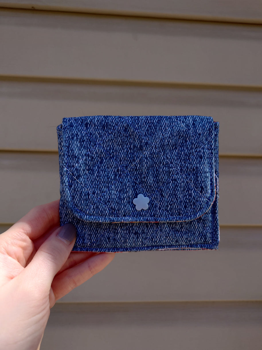 Book shelf fold-over