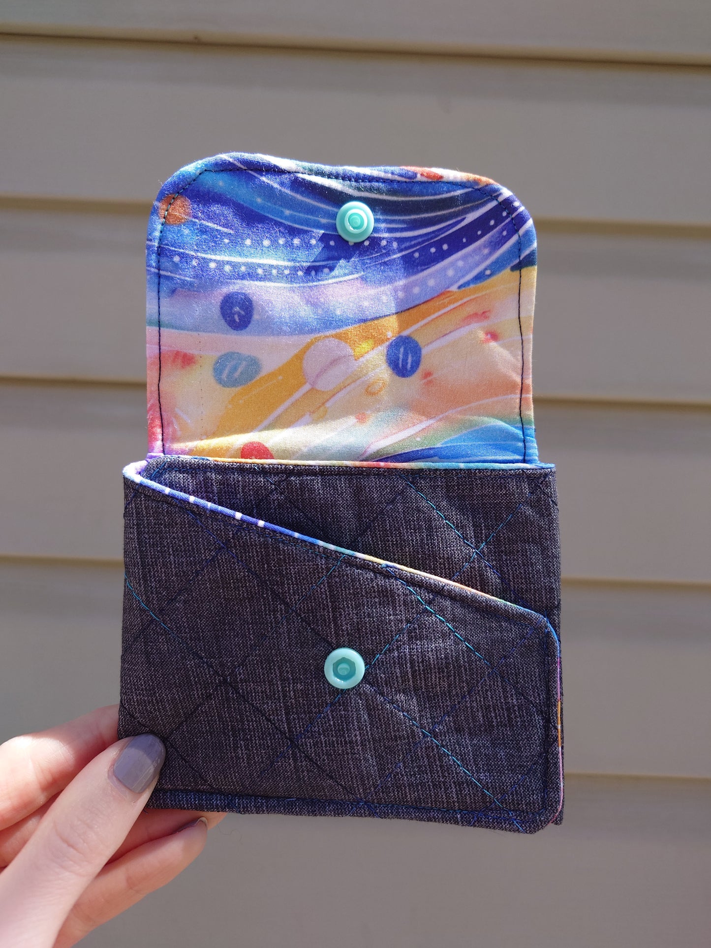 Pastel waves fold-over