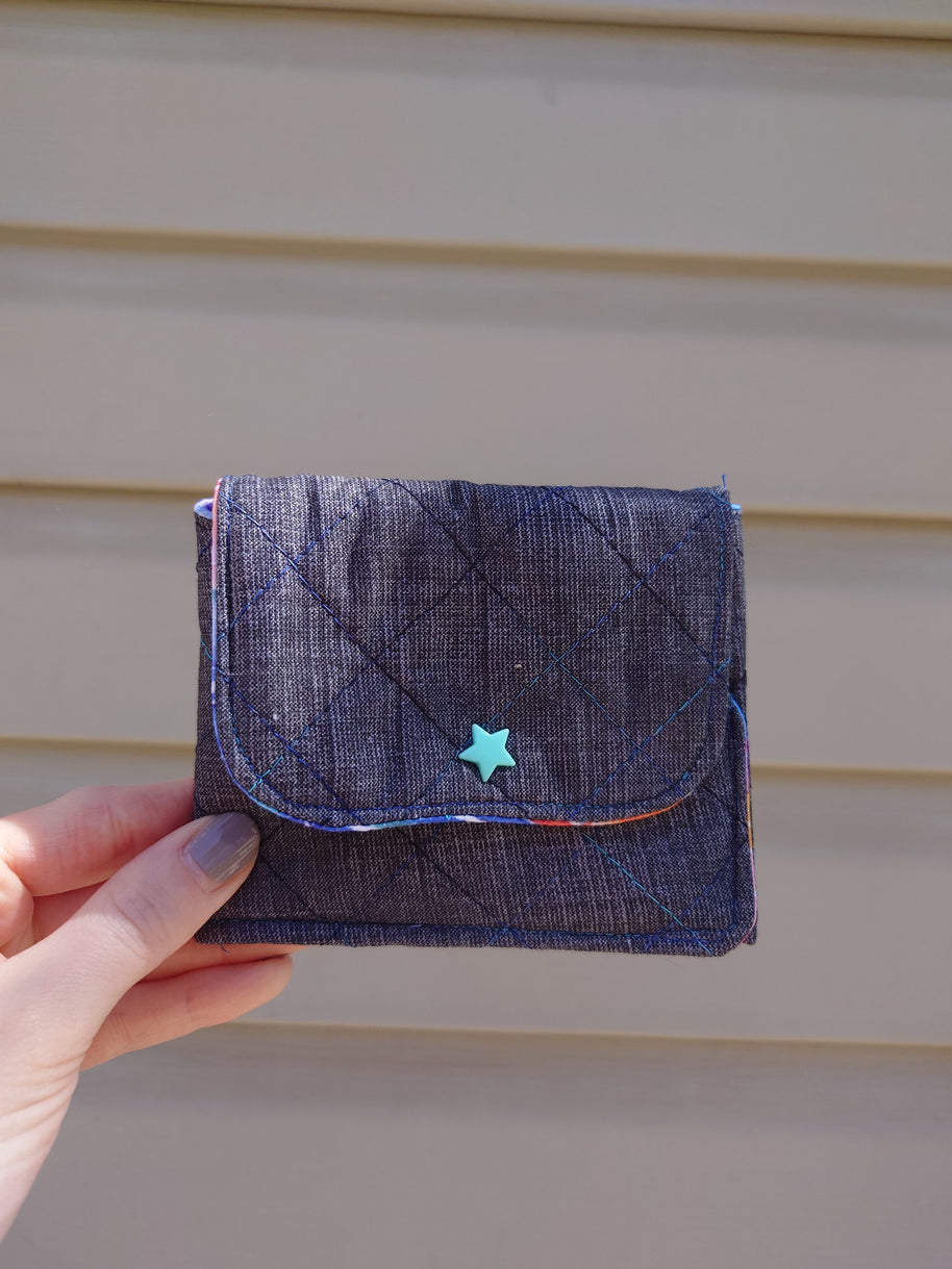 Pastel waves fold-over